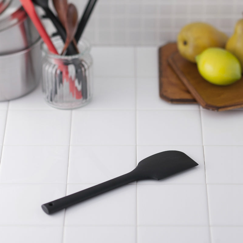KAI o.e.c. Mighty Spatula, Black, o.e.c. Mighty Spatula, Black 238 x 56 x 10 mm, 85 g, Made in China, 23.8 x 5.6 x 1 cm and 85 g, black