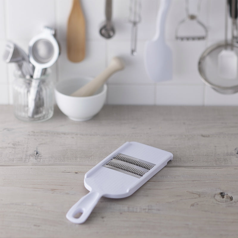KAI SELECT100 Fine Julienne Slicer, SELECT100 Fine Julienne Slicer 278 x 92 x 19 mm, 99 g, Made in China, 27.8 x 9.2 x 1.9 cm and 99 g, Standard