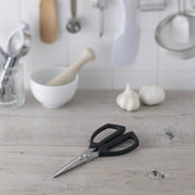 KAI SELECT100 Kitchen Scissors, SELECT100 Kitchen Scissors 213 x 90 x 15 mm, 122 g, Made in China, 21.3 x 9 x 1.5 cm and 122 g, Standard