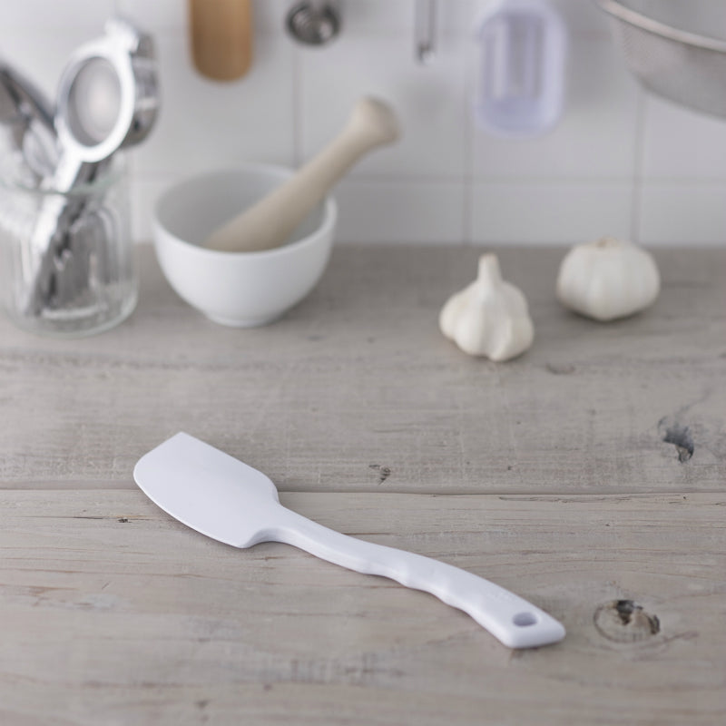KAI SELECT100 Silicone Spatula, SELECT100 Silicone Spatula 258 x 55 x 11 mm, 97 g, Made in China, 25.8 x 5.5 x 1.1 cm and 97 g, Standard