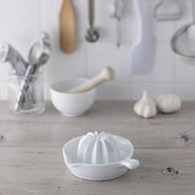KAI SELECT100 Grapefruit Squeezer, SELECT100 Grapefruit Squeezer 170 x 155 x 68 mm, 410 g, Made in Japan, 17 x 15.5 x 6.8 cm and 410 g, Standard