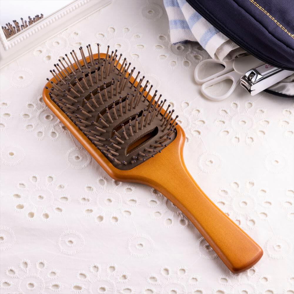 KAI Ventilated Paddle Hairbrush with Slotted Cushion Pad, Nylon Pins and Natural Wood Handle, 245 mm, 88 g