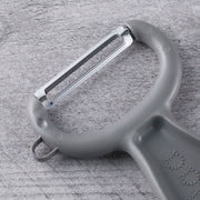 KAI Nyammy Cat Peeler with Hat-Shaped Cover, Nyammy Cat Peeler with Hat-Shaped Cover 130 x 82 x 11 mm, 28 g, Made in Japan, 13 x 8.2 x 1.1 cm and 28 g, Standard