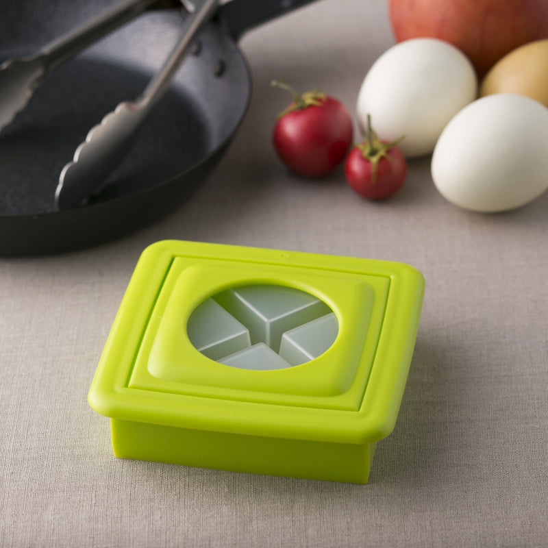 KAI Chuboos Bento Support Mini Sandwich Pack Maker, Chuboos Bento Support Mini Sandwich Pack Maker 112 x 112 x 30 mm, 77 g, Made in Japan, 11.2 x 11.2 x 3 cm and 77 g, Standard