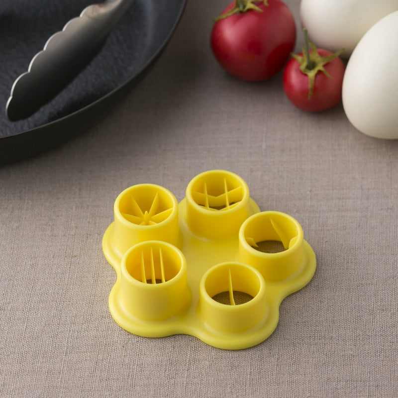 KAI Chuboos Bento Support Sausage Cutter, Basic, Chuboos Bento Support Sausage Cutter, Basic 80 x 81 x 17 mm, 19 g, Made in Japan, 8 x 8.1 x 1.7 cm and 19 g, Standard