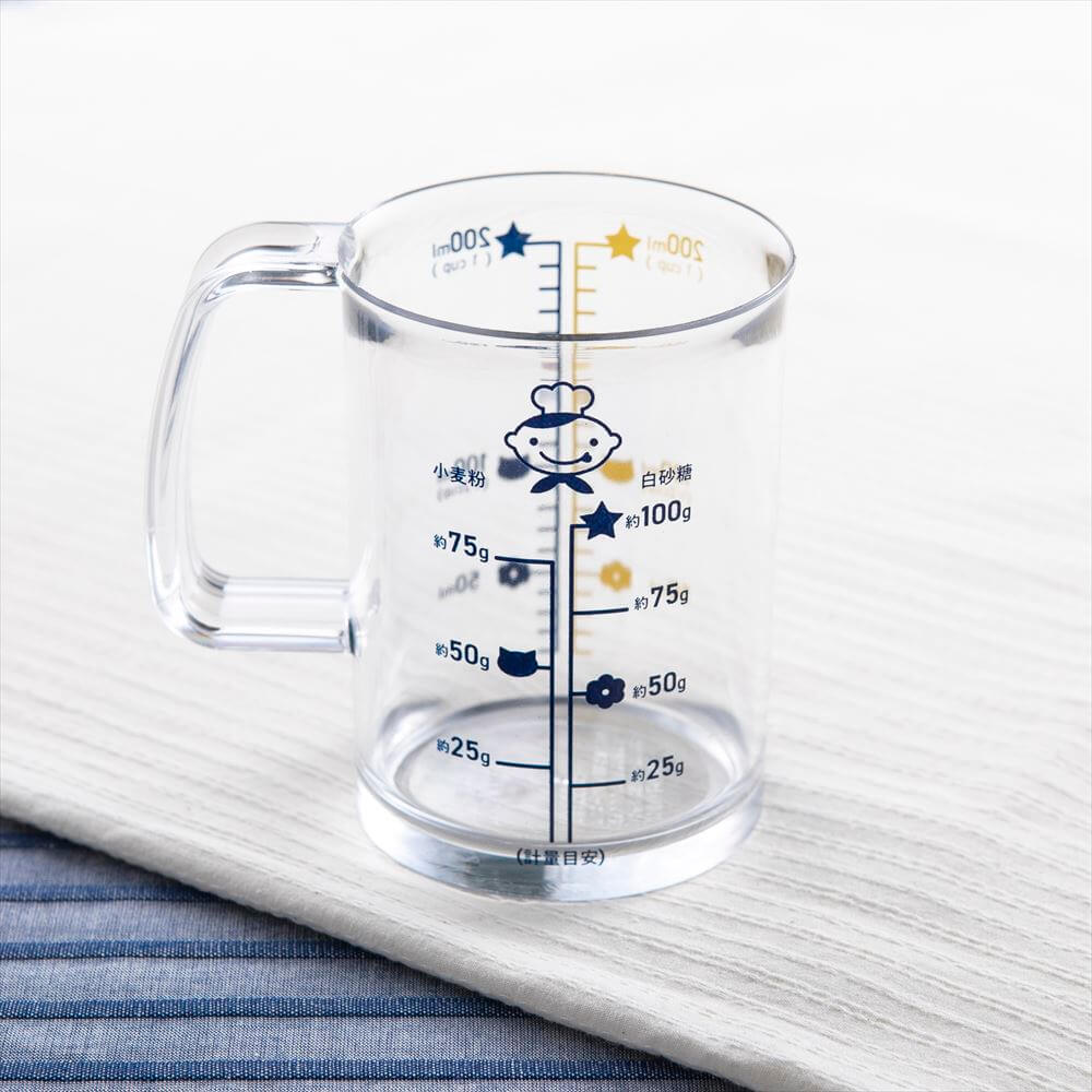 KAI Little Chef Club Measuring Cup (200ml), Little Chef Club Measuring Cup (200ml) 92 x 65 x 90 mm, 57 g, Made in Japan, 9.2 x 6.5 x 9 cm and 57 g, Standard