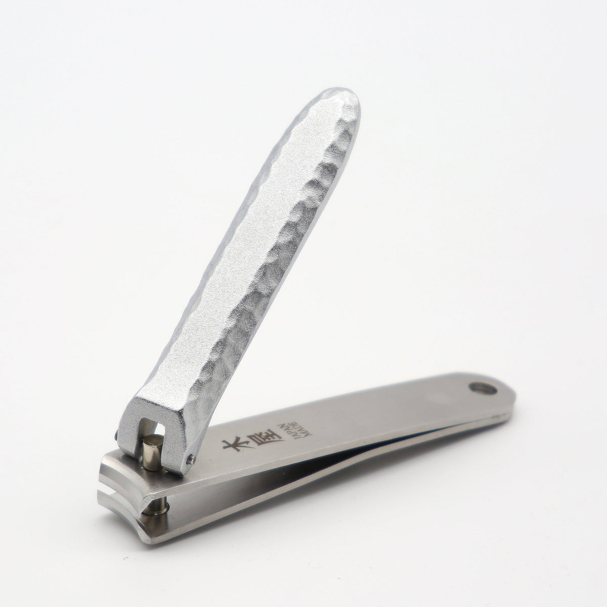 KIYA hammered nail clipper — open_view