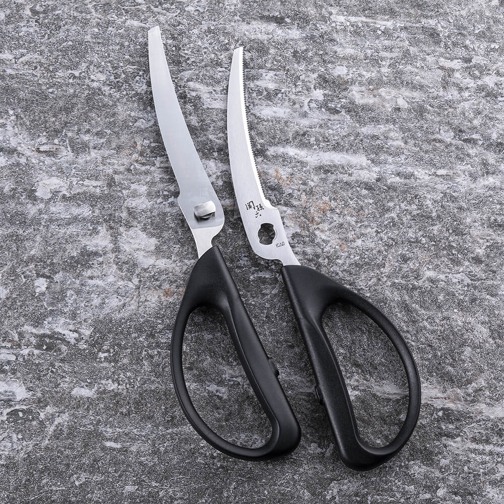 KAI Seki Magoroku Regular Curved Kitchen Scissors, Seki Magoroku Regular Curved Kitchen Scissors 195 x 90 x 12 mm, 62 g, Made in China, 19.5 x 9 x 1.2 cm and 62 g, Standard