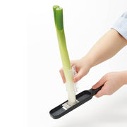 KAI Minced Green Onion Slicer, Minced Green Onion Slicer 235 x 40 x 40 mm, 55 g, Made in Japan, 23.5 x 4 x 4 cm and 55 g, Standard