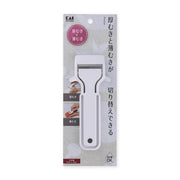KAI Thick and Thin Peeling Peeler, Thick and Thin Peeling Peeler 150 x 67 x 17 mm, 29 g, Made in Japan, 15 x 6.7 x 1.7 cm and 29 g, Standard