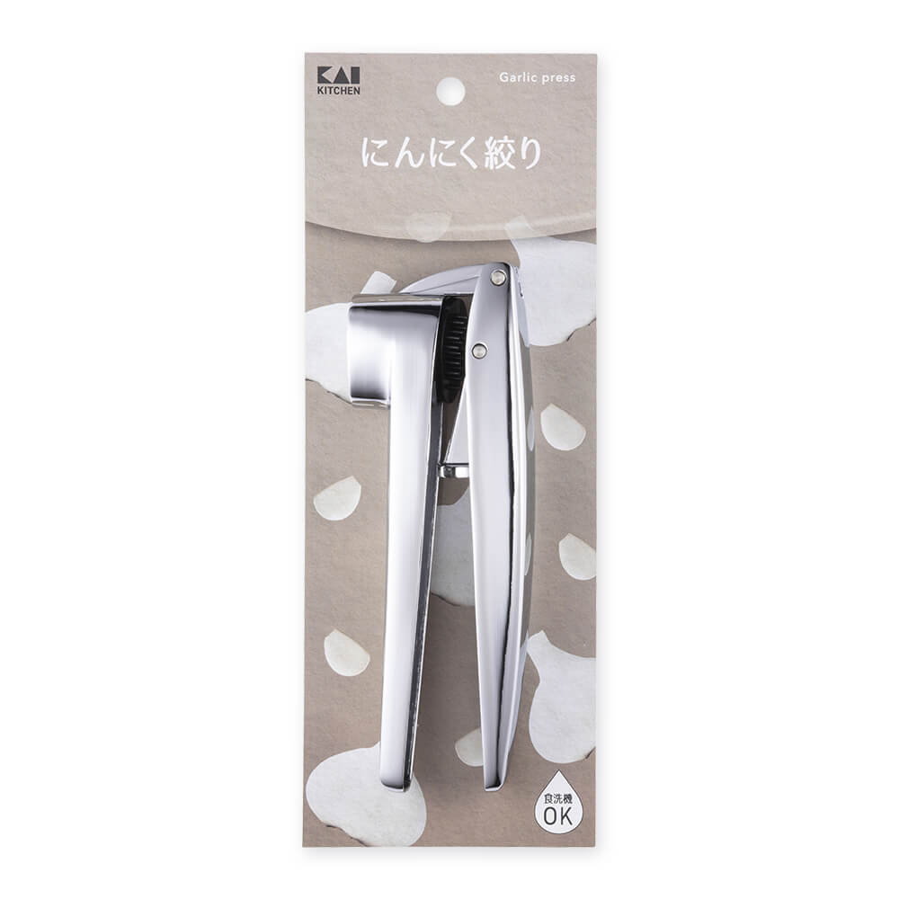 KAI Garlic Press, Garlic Press 150 x 53 x 30 mm, 230 g, Made in China, 15 x 5.3 x 3 cm and 230 g, Standard