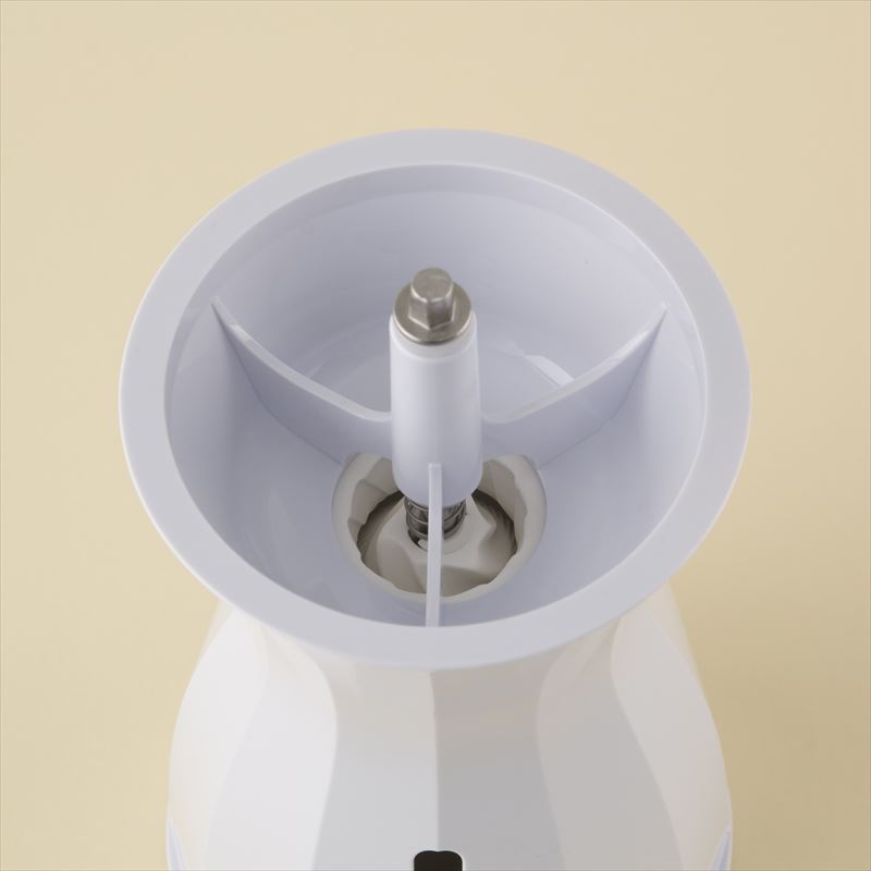 KAI The Coffee Mill, Snow White, The Coffee Mill, Snow White 105 x 173 x 230 mm, 400 g, Made in Japan, 10.5 x 17.3 x 23 cm and 400 g, white