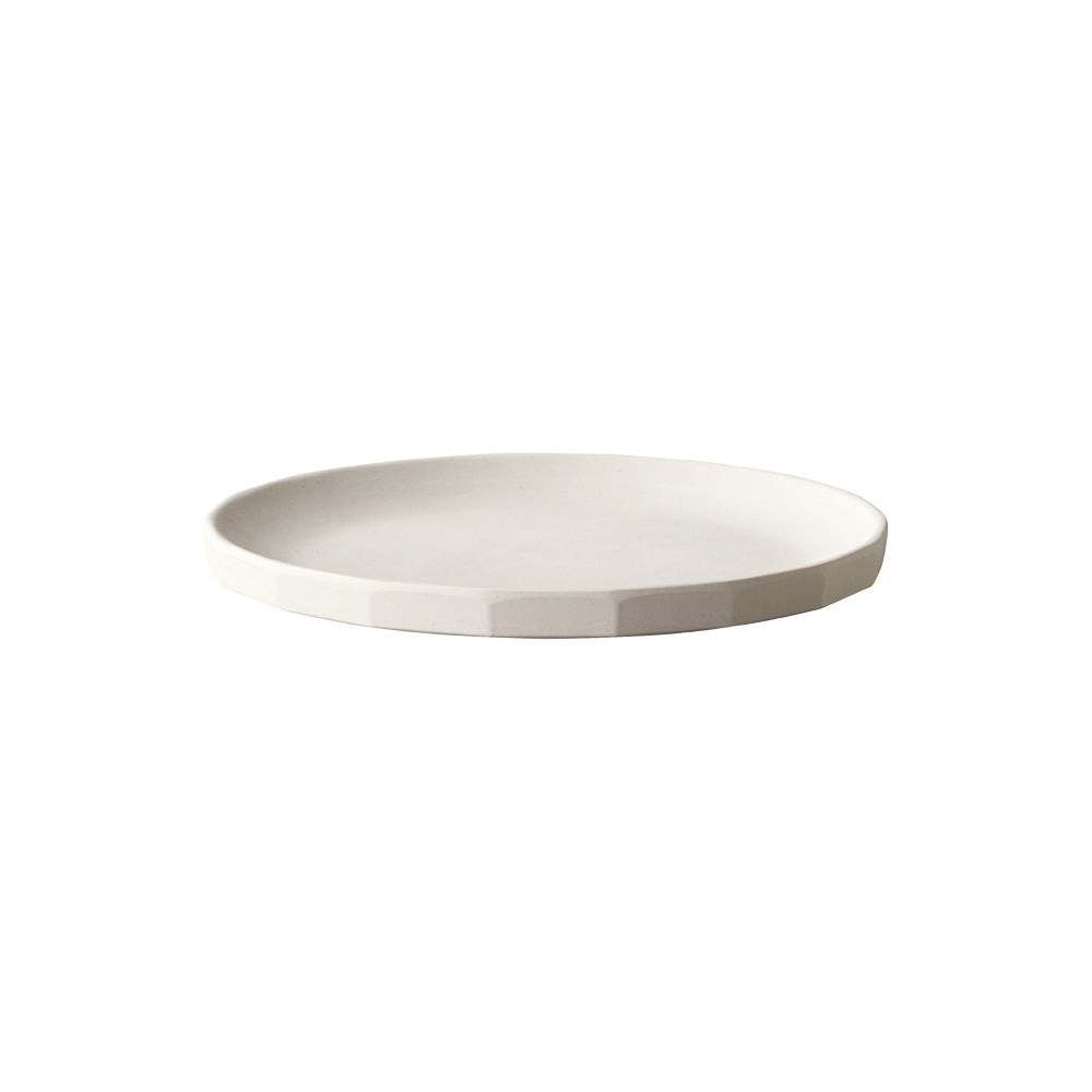 KINTO ALFRESCO Melamine Resin Plate 190 mm, ALFRESCO Melamine Resin Plate 190 mm in Beige or Black, Dishwasher safe, Made in China, 19 x 19 x 1.5 cm and 190 g, Beige or Black