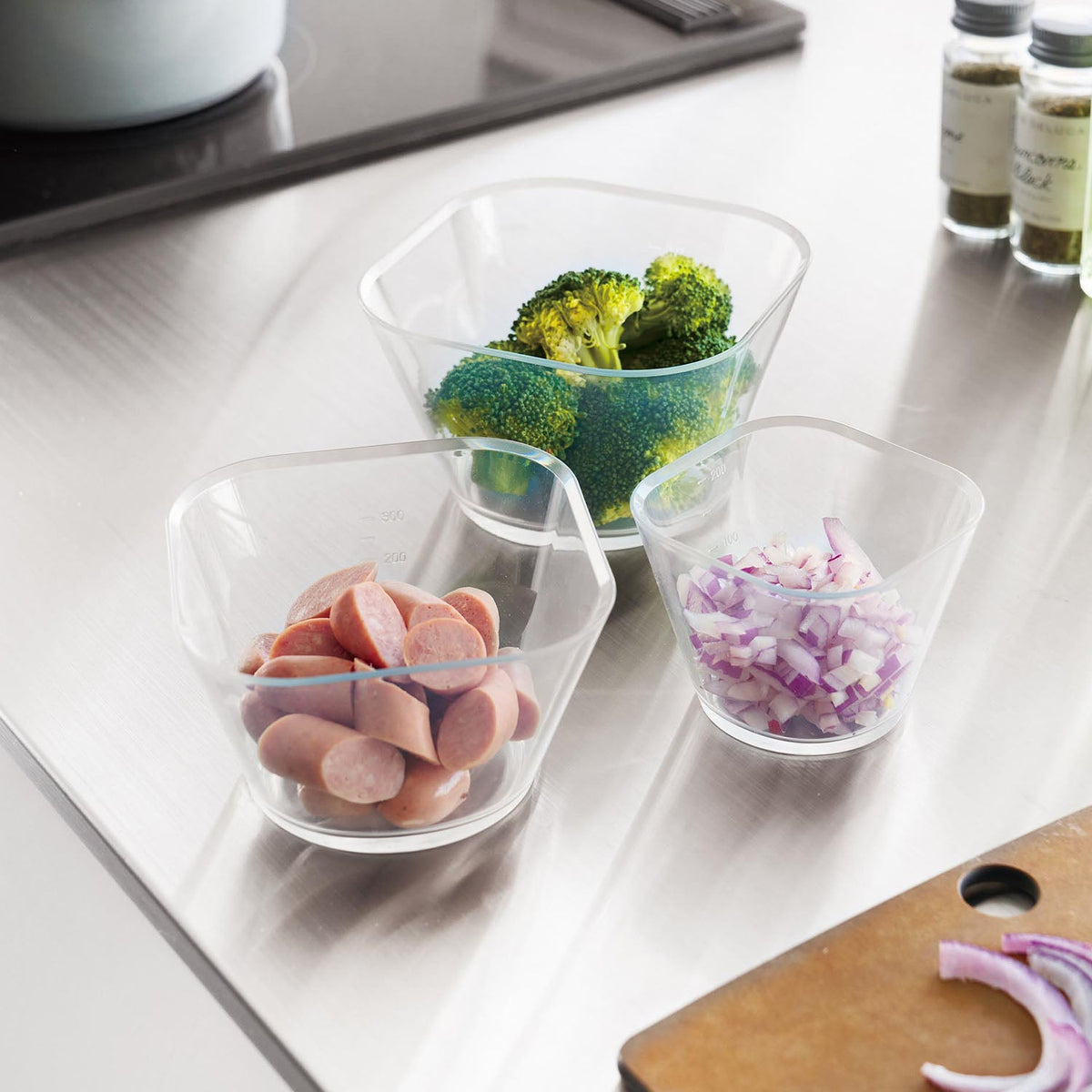 Yamazaki Tower Microwave-Safe Prep Bowls with Measuring Marks, S/M/L Set of 3, Three Clear Prep Bowls with Measuring Marks, Microwave and Dishwasher Safe, S 8.4 x 8.4 x 6.5 cm; M 11.4 x 11.4 x 7 cm; L 12.9 x 12.9 x 8 cm and 198 g, Clear