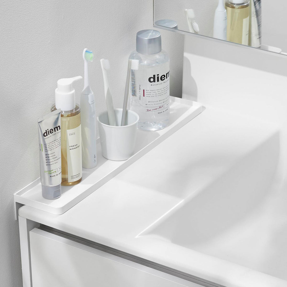 Yamazaki Tower Basin-Side Gap Tray, Slim Tray 44 cm Deep that Slides into the Gap Between a Basin and a Wall, Stops Small Items Falling Down the Gap, 8.6 x 44 x 5.5 cm and 165 g, White or Black