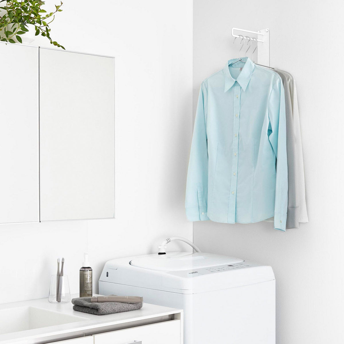 Yamazaki Tower Wall-Mounted Temporary Drying Hanger, Wall Hanger Beside the Washing Machine for Temporary Drying, Plasterboard Pins Included, Lower Hook Takes a Pinch Hanger for Socks, 6 x 20.5 x 20 cm and 295 g, White or Black
