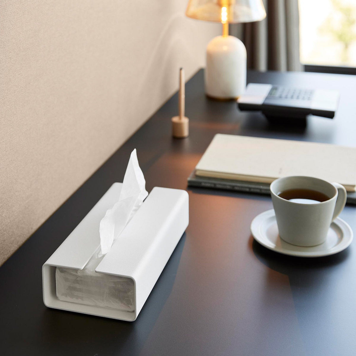 Yamazaki Tower Side-Loading Soft Pack Tissue Case, Slim Steel Case for Soft-Pack Tissues up to 160 Sets, Slide a New Pack in from the Side, Open Sides Show What Is Left, 23 x 11.4 x 5.6 cm and 1100 g, White or Black