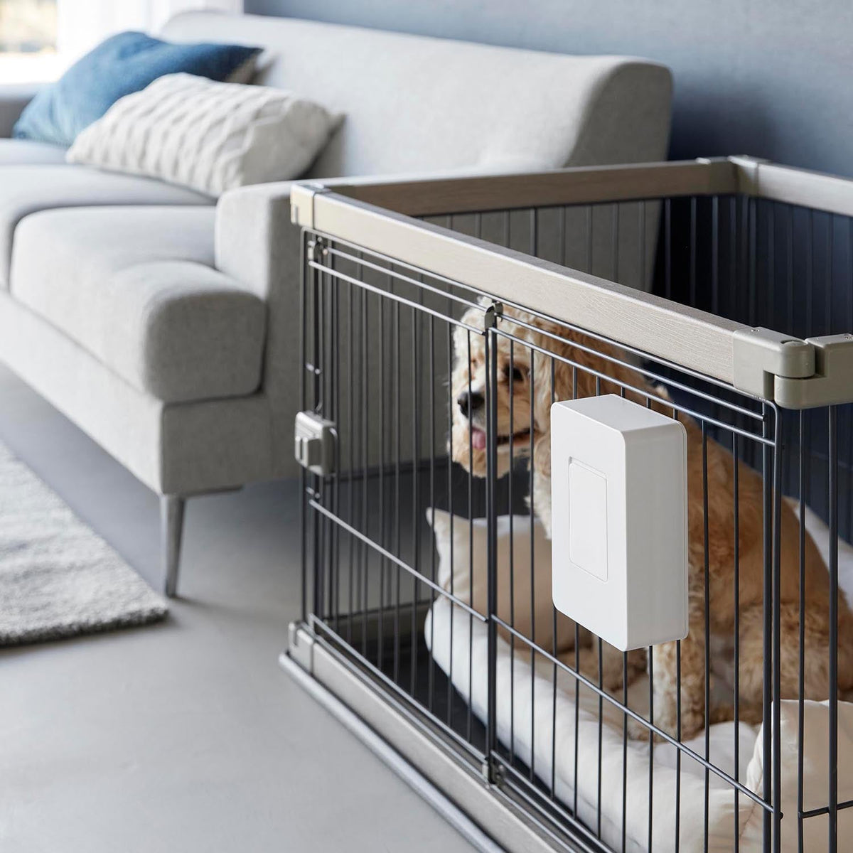 Yamazaki Nooks Pet Cage Wet Wipe Case Nooks, Pet Cage Wet Wipe Case Nooks That Attaches to a Pet Cage Where You Like and Keeps Wet wipes Within Easy Reach, 500 g, 11.5 x 7.5 x 17 cm and 235 g, White or Black