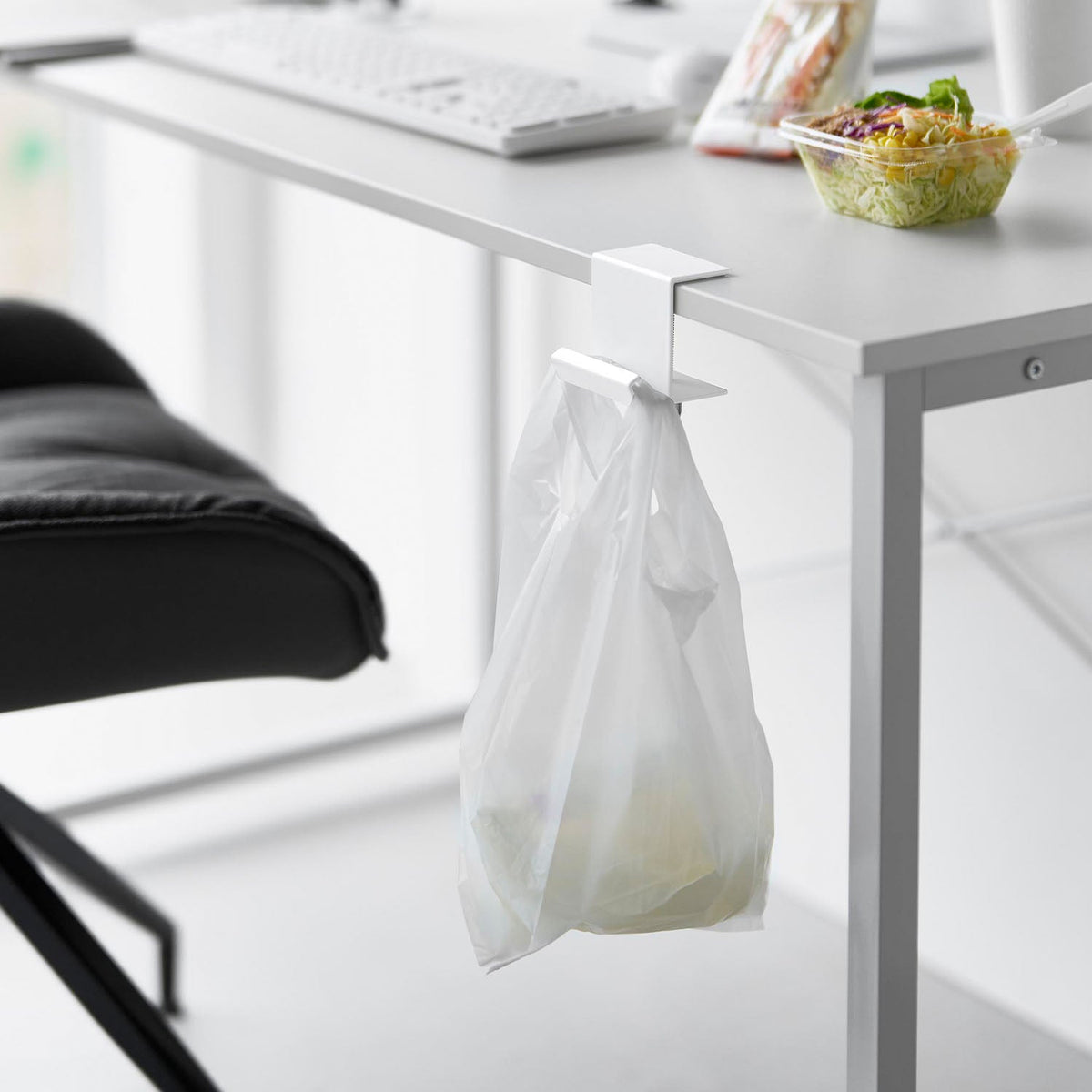 Yamazaki Tower Table-Side Plastic Bag Hanger, Clamp-On Hanger That Hangs a Plastic Bag on the Edge of a Desk or Table for Wrappers, Holds 1 kg, 7 x 6.5 x 7.3 to 12.2 cm and 230 g, White or Black