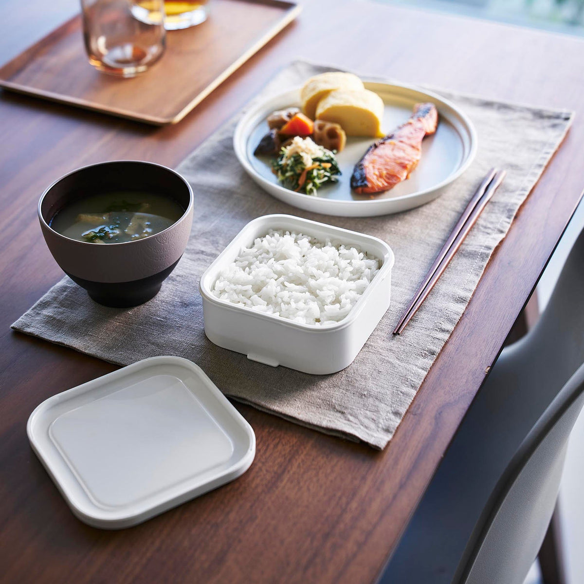 Yamazaki Tower Frozen Rice Container Set of 2, Set of Two Freezer Rice Containers With a Strainer So Steam Reaches All the Rice, One Serving Each, 380 mL, 12.2 x 12.2 x 4.5 cm each and 330 g, White or Black or Clear