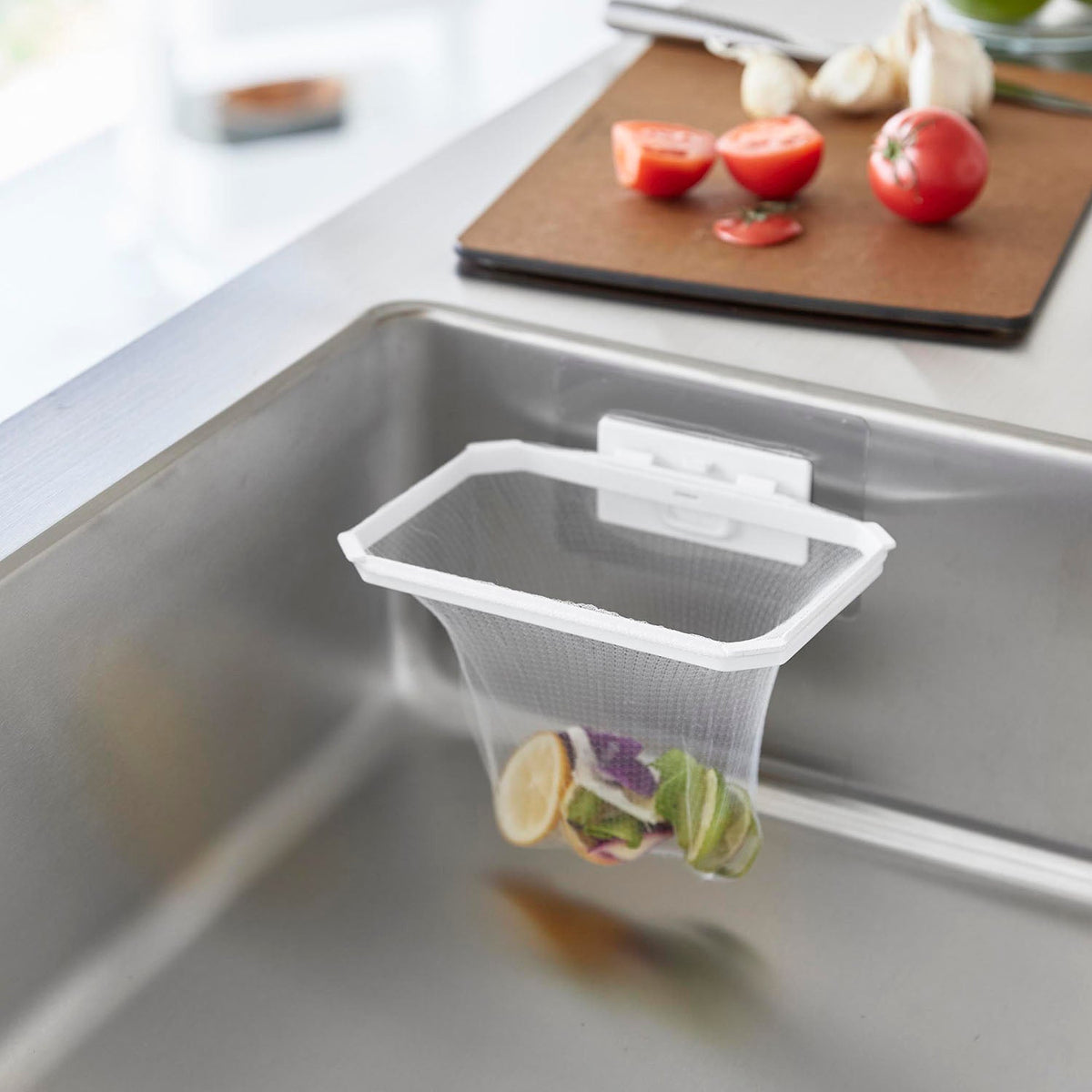 Yamazaki Tower Film-Hook Folding Drain Net Holder, Folding Frame That Sticks Inside the Sink by Film Hook and Holds a Drain Bag Open, Folds Flat When Unused, Bags 25 cm Wide or More, Holds 1 kg, 16.8 x 12.5 x 2.3 cm and 120 g, White or Black