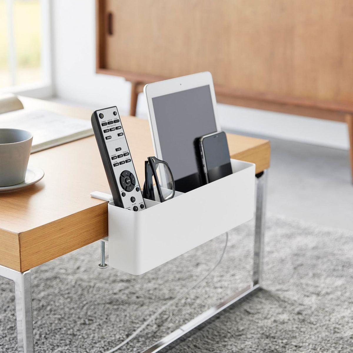 Yamazaki Tower Side-of-Table Remote Control Rack, Long Steel Rack That Clamps to the Side of a Table With One Screw and Gathers Remotes and Small Items Off the Surface, Charge Game Controllers Docked, Holds 5 kg, 30 x 10 x 9.5 cm and 895 g, White or Black