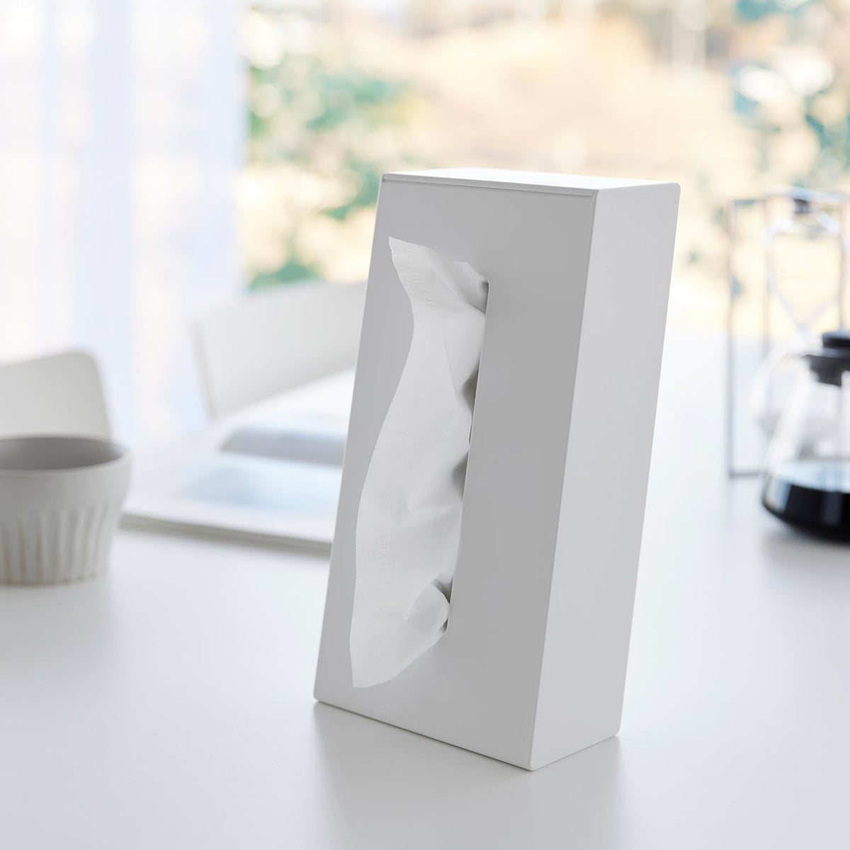 Yamazaki Tower Two-Way Tissue Stand, Slim Tissue Case That Stands Upright or Lies Flat and Takes Soft Packs and Slim Boxes Up to 22.5 cm Wide, Slim Stand Saves Room, 13 x 10.8 x 24.5 cm and 325 g, White or Black