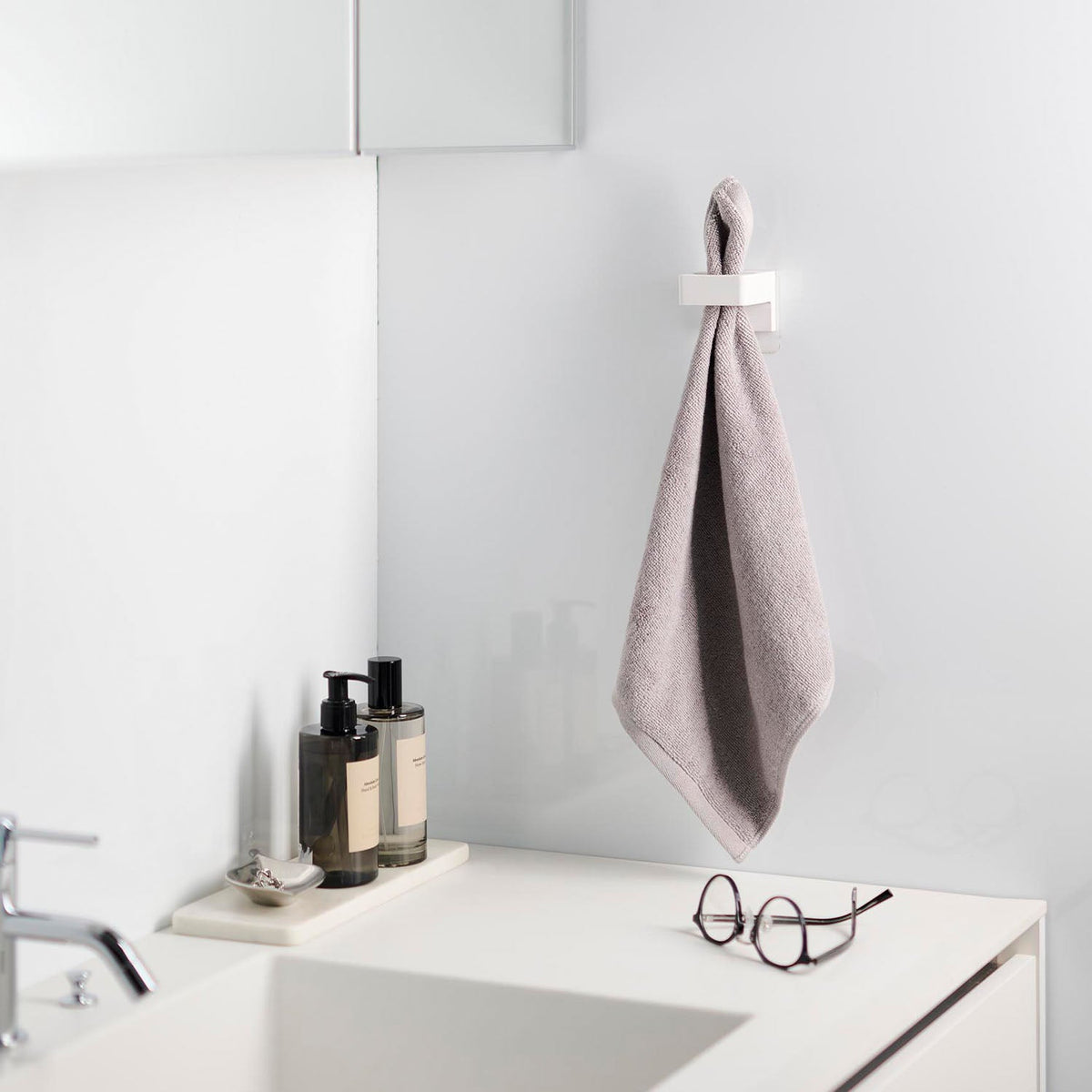 Yamazaki Tower Film-Hook Sanitary Holder, Small Holder That Sticks to a Glossy Washroom Wall by Film Hook and Floats Hair Irons and Small Items, Slide In From Above or Below, Holds 300 g, 5.4 x 6.2 x 4.5 cm and 40 g, White or Black