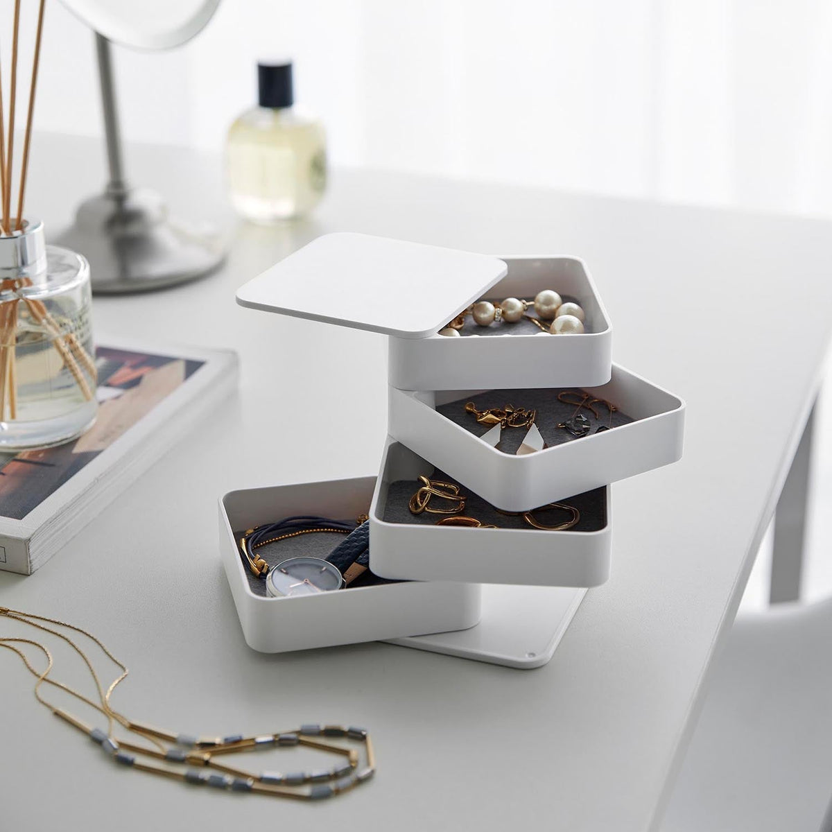 Yamazaki Tower Accessory Tray 4 Tiers Square, Square Four-Tier Rotating Tray That Sorts Daily Accessories, Watches and Cosmetics and Swings Open to Reach Each Tier, Felt Mat Protects, 9 cm Square, 9 x 9 x 10 cm and 190 g, White or Black