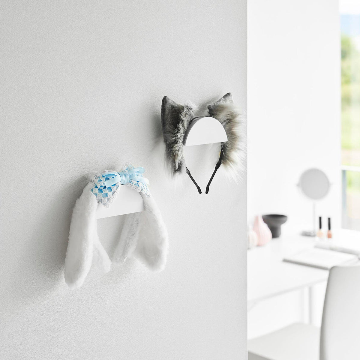 Yamazaki Tower Wall Headband and Hat Holders Set of 2, Set of 2 Wall Holders That Float Headbands as a Display and Hang a Cap Too, Slide-In Body on a Pin Base, Holds 1 kg Each, 12.2 x 4.2 x 5 cm each and 90 g, White or Black