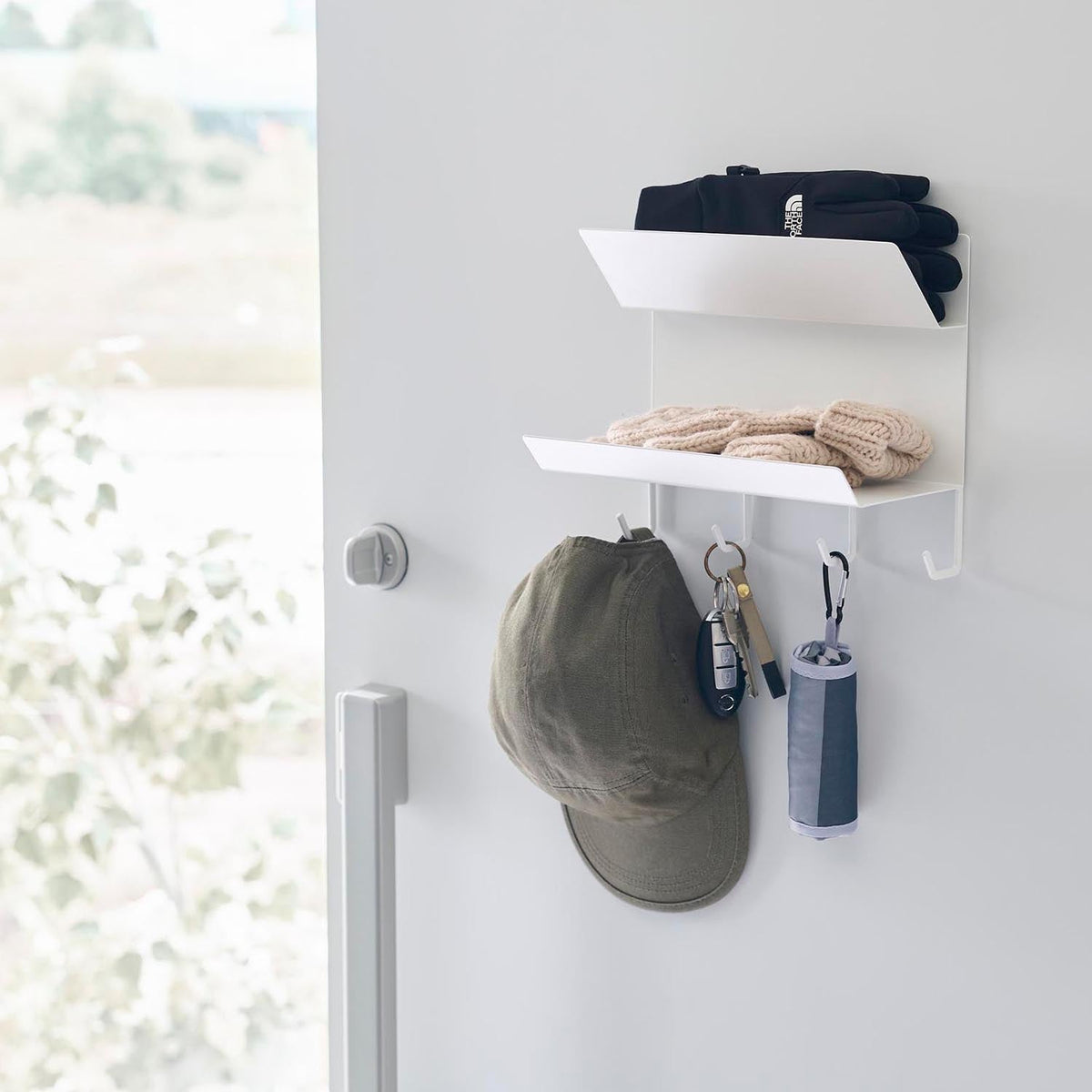 Yamazaki Tower Magnetic Glove Holder with Hooks, Two-Tier Holder That Sticks to a Refrigerator Side or Steel Kitchen Panel by Strong Magnet, Holds 500 g per tier, 25 x 13.5 x 21 cm and 1100 g, White or Black