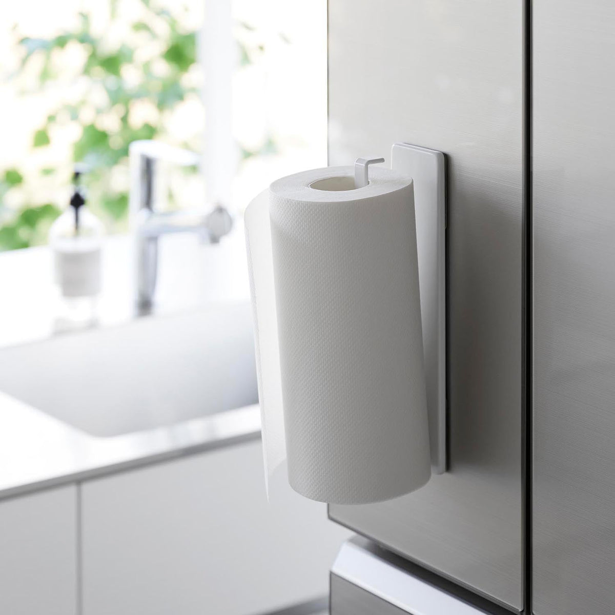 Yamazaki Tower Film-Hook Kitchen Paper Holder, Holder That Sticks to a Kitchen Panel, Tile or Glass Refrigerator Door by Film Hook, Holds 1.5 kg, 25 x 5.5 x 6 cm and 270 g, White or Black