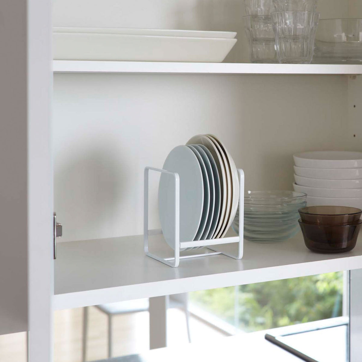 Yamazaki Tower Dish Rack S, Small Rack That Stands Plates 15 to 20 cm on Edge So They Slide In and Out Easily, Silicone Stoppers Stop Sliding, Use Several to Sort by Size, 11.5 x 12 x 14 cm and 200 g, White or Black