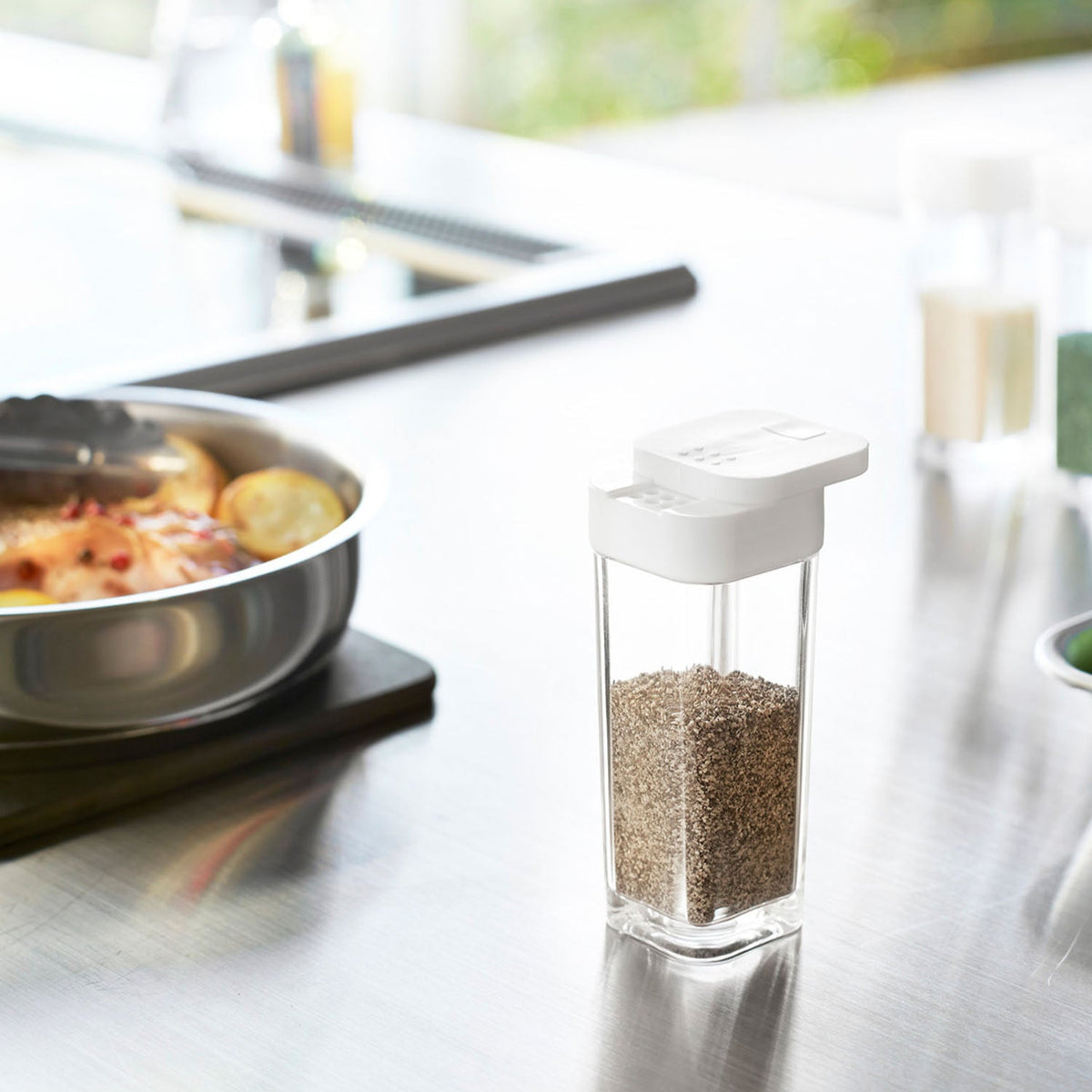 Yamazaki Tower Spice Bottle 50 mL, 50 mL Spice Bottle With a One-Hand Sliding Lid and Two Shaker Holes You Choose by Sliding Direction, Index Sticker Included, Heat Safe to 80 C, 3.7 x 3.7 x 9.5 cm and 52 g, White or Black