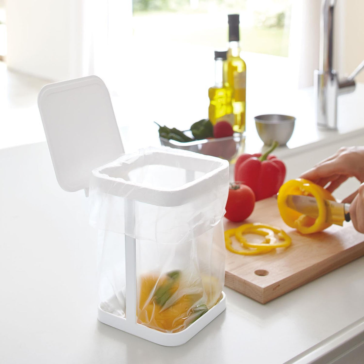 Yamazaki Tower Poly Bag Eco Holder with Lid, Counter Frame With a One-Hand Lid That You Cover With a Poly Bag for Scraps While You Cook, Heat Safe to 90 C, Steel Frame and ABS Lid, 12 x 13.5 x 16.7 cm and 350 g, White or Black