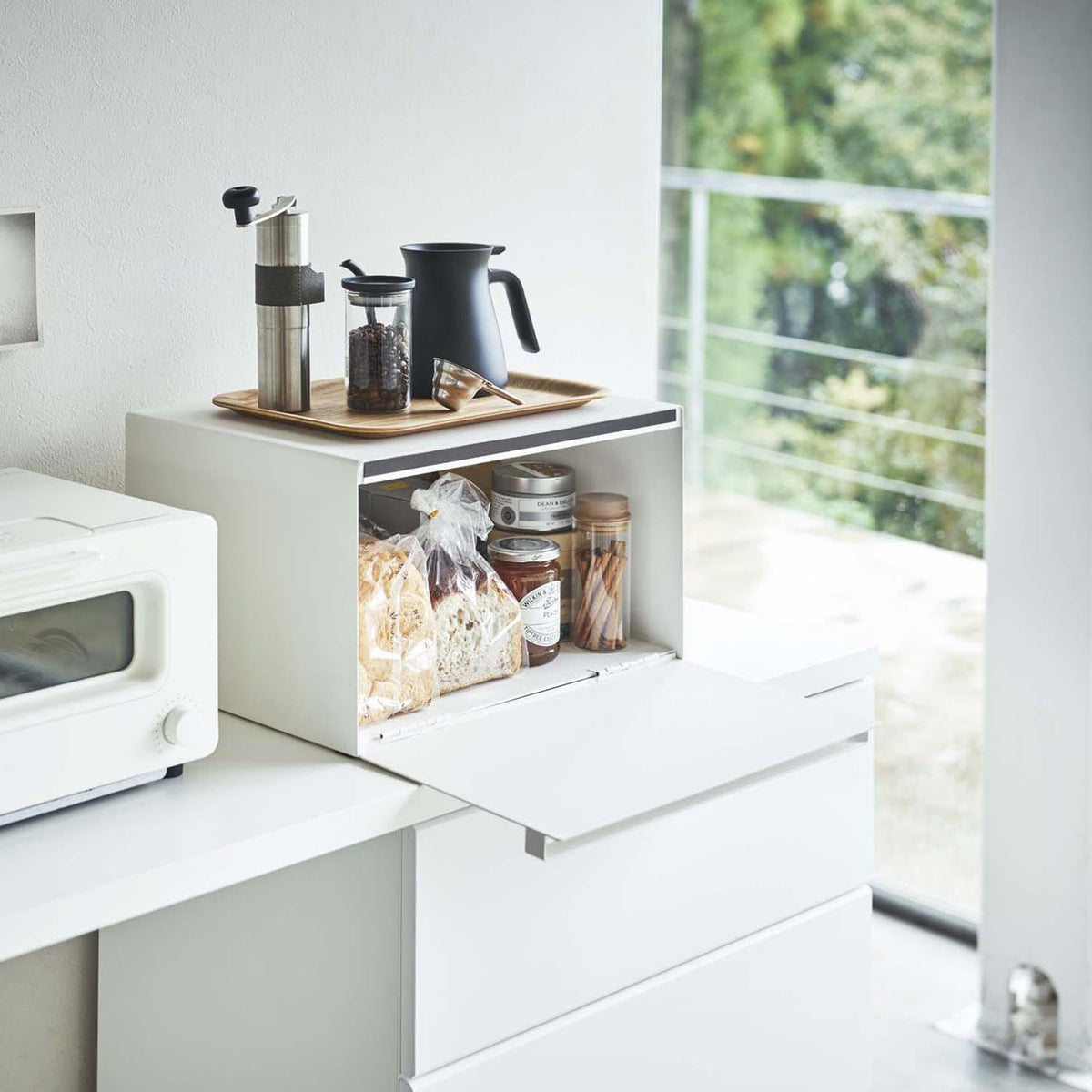 Yamazaki Tower Bread Case, Large 27 L Bread Case That Hides Bread, Seasonings and Counter Clutter Behind a Magnetic Door, Holds 10 kg on Top, 40 x 34.5 x 24 cm, 40 x 34.5 x 24 cm and 5100 g, White or Black