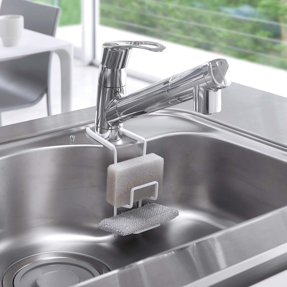 Yamazaki Tower Faucet-Hanging Double Sponge Holder, Holder That Clamps to a Faucet of 3 to 6 cm and Floats Two sponges, dishes and cleaning Over the Sink, Silicone Cover, Holds 500 g, 6 x 16 x 15.5 cm and 105 g, White or Black
