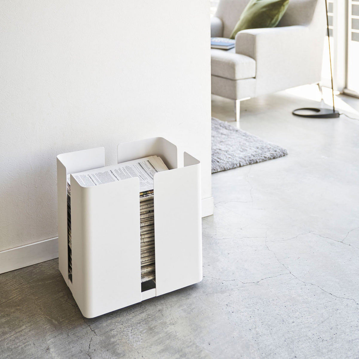 Yamazaki Tower Newspaper Rack on Casters, Newspaper and Magazine Rack on Casters That Lets You Tie the Bundle Without Taking It Out, Casters Hidden From Above, Holds 10 kg, 33 x 26 x 33.5 cm and 3600 g, White or Black