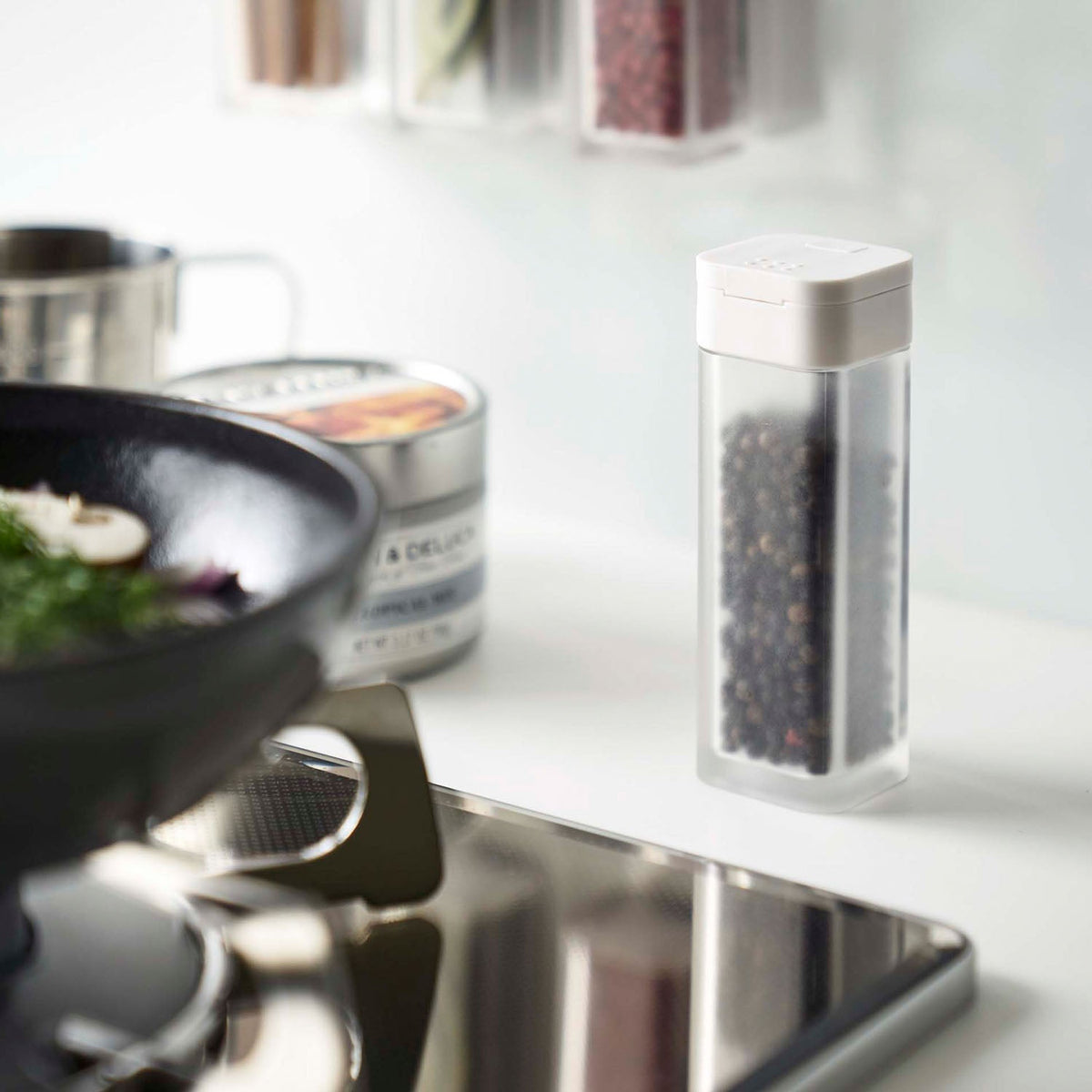 Yamazaki Tower Magnetic Spice Bottle, 60 mL Spice Bottle That Sticks to a Steel Kitchen Panel by Magnet With Two Shaker Holes for Different Seasoning Sizes, Index Sticker Included, 3.7 x 3.8 x 10.5 cm and 75 g, White or Black