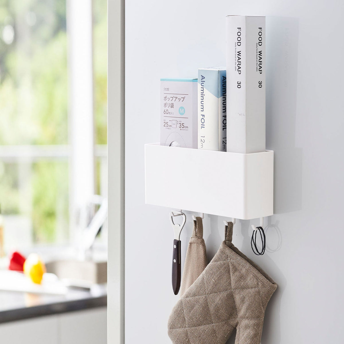 Yamazaki Tower Magnetic Storage Box Wide, Wide Box That Sticks to a Steel Wall by Magnet With Removable Dividers and Four Removable Hooks, Holds 3 kg, 24.5 x 7.2 x 10.5 cm and 420 g, White or Black