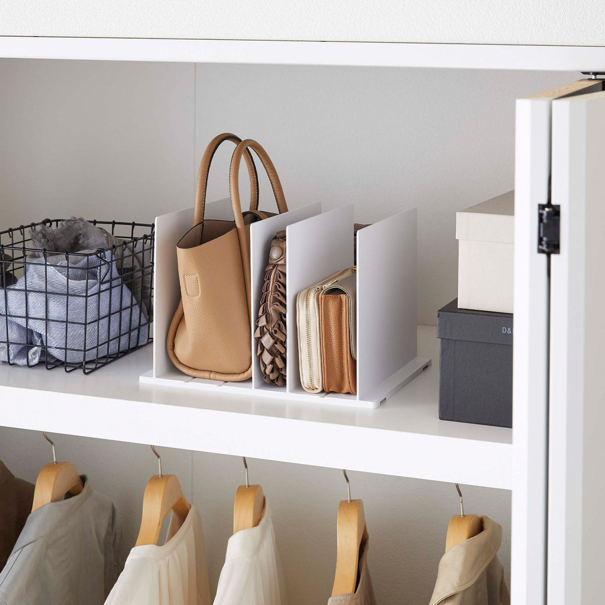 Yamazaki Smart Bag Storage Stands, Set of 2, Two Stands with Movable Dividers that Hold Bags Upright on a Shelf, Set of 2, 31.8 x 24 x 21 cm and 1800 g, White or Black