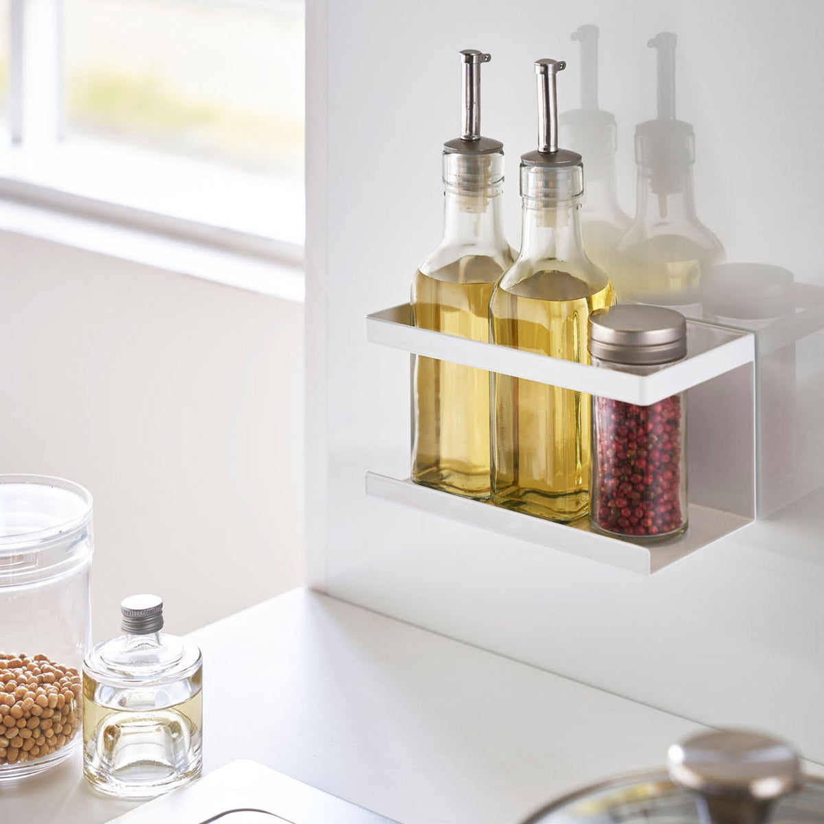 Yamazaki Tower Magnetic Rack, Rack That Sticks to a Refrigerator Side or Steel Kitchen Panel by Strong Magnet, Holds 1.5 kg, 16.5 x 8.5 x 8.5 cm and 340 g, White or Black
