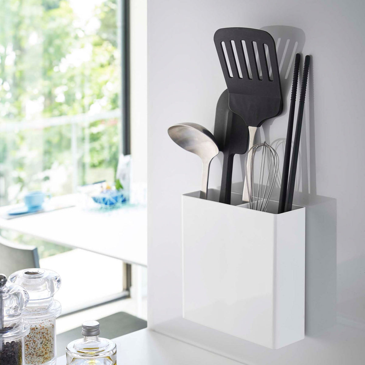 Yamazaki Tower Magnetic Kitchen Tool Stand, Two-Slot Stand That Sticks to a Refrigerator Side or Steel Kitchen Panel by Strong Magnet, Holds 1.5 kg, 13.5 x 5 x 14 cm and 540 g, White or Black
