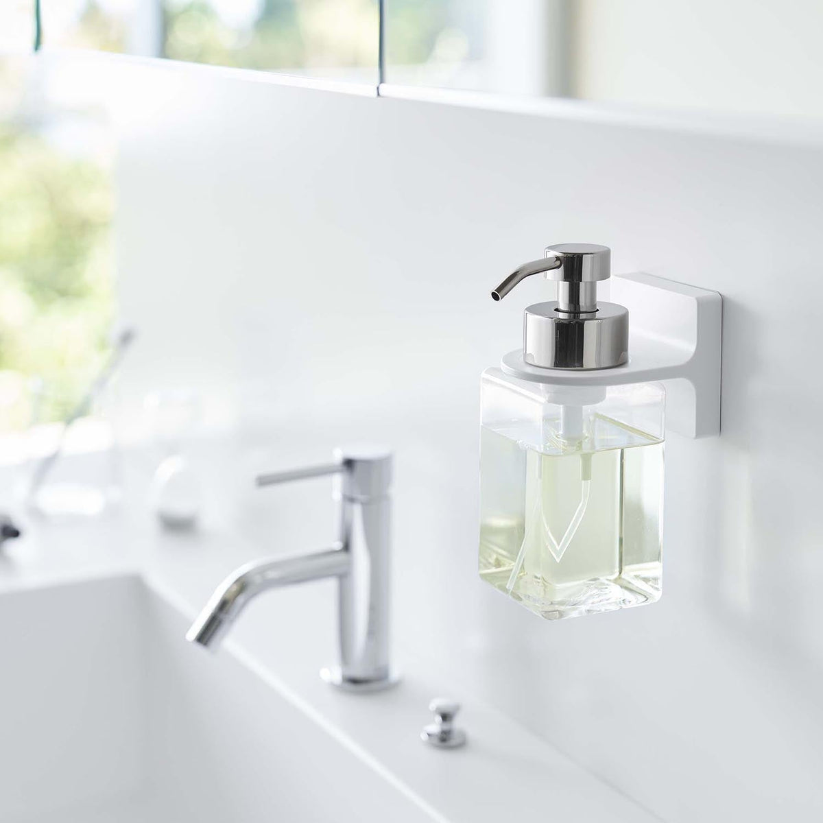Yamazaki Tower Film-Hook Foam Dispenser Holder, Holder on a Film Hook That Floats a Foam Pump Dispenser on a Bathroom Tile Wall and Lets You Press the Pump on the Wall, Adapter Ring Included, Holds 1 kg, 7.3 x 9.5 x 7 cm and 60 g, White or Black
