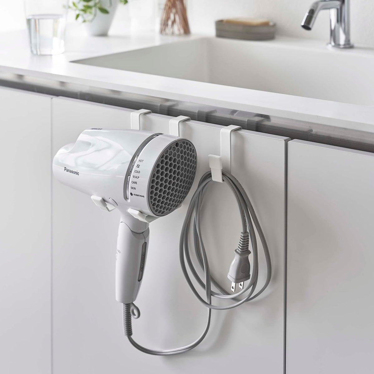 Yamazaki Tower Hair Dryer Hanger for Washroom Doors, Hanger That Hooks Over a Washroom Door to Hold a Hair Dryer Within Reach, Separate Cord Hook Goes Where You Want, Holds 1 kg, 8 x 11 x 11 cm and 1.5 x 5 x 6 cm and 180 g, White or Black