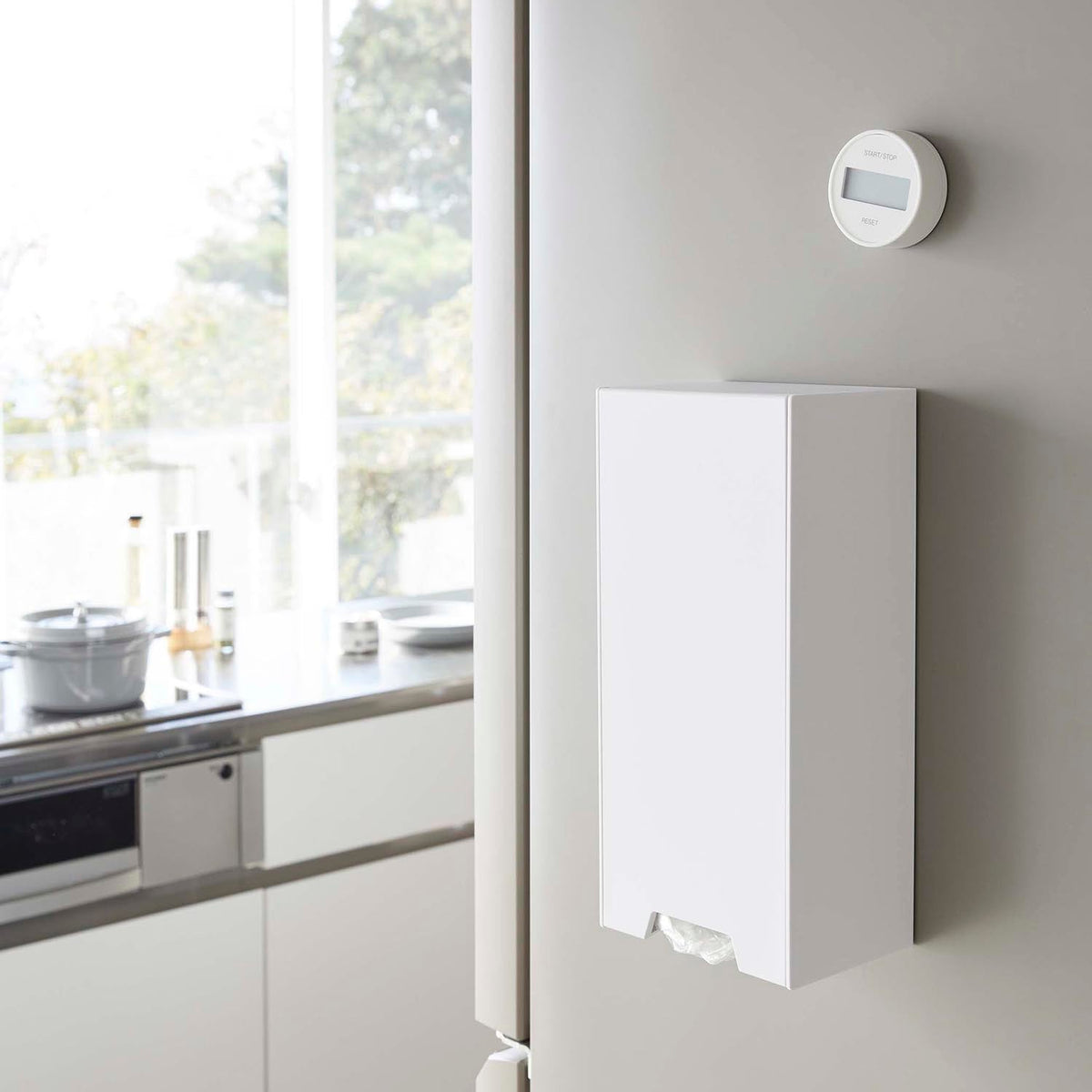 Yamazaki Tower Two-Way Plastic Bag Stocker, Tall Stocker With a Flap Front That Gives a Plastic Bag From the Bottom, Sticks to a Refrigerator Side by Magnet or Screws to a Board Wall, Holds 2 kg, 14 x 10.2 to 18.7 x 30 cm and 860 g, White or Black