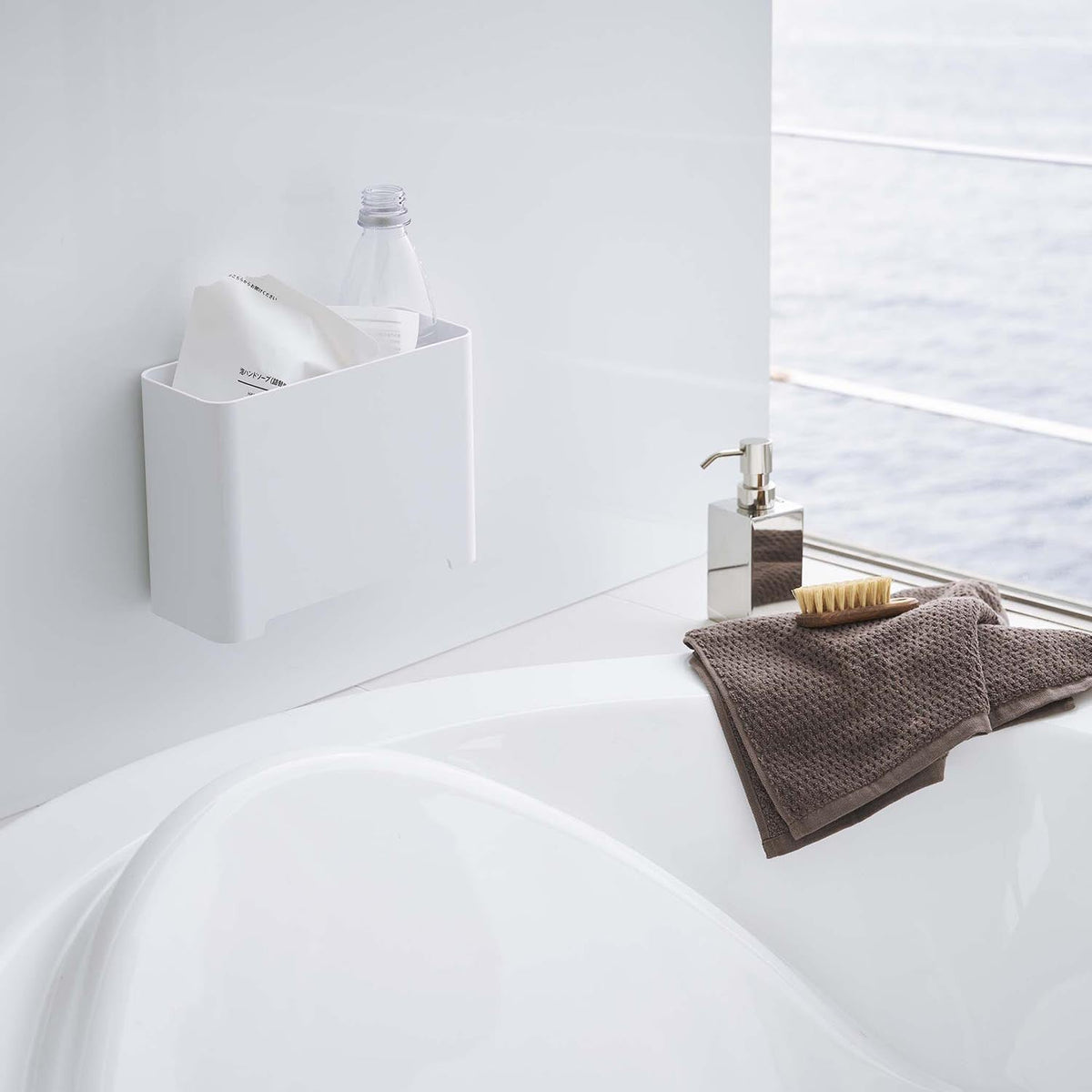 Yamazaki Tower Magnetic Bathroom Trash Can, Slim Open Bin That Sticks to a Steel Bathroom Wall by Magnet for Bath Salt Sachets and Empty Bottles, Drain Holes in the Base, Holds 1.5 kg, 20 x 8.8 x 15 cm and 350 g, White or Black