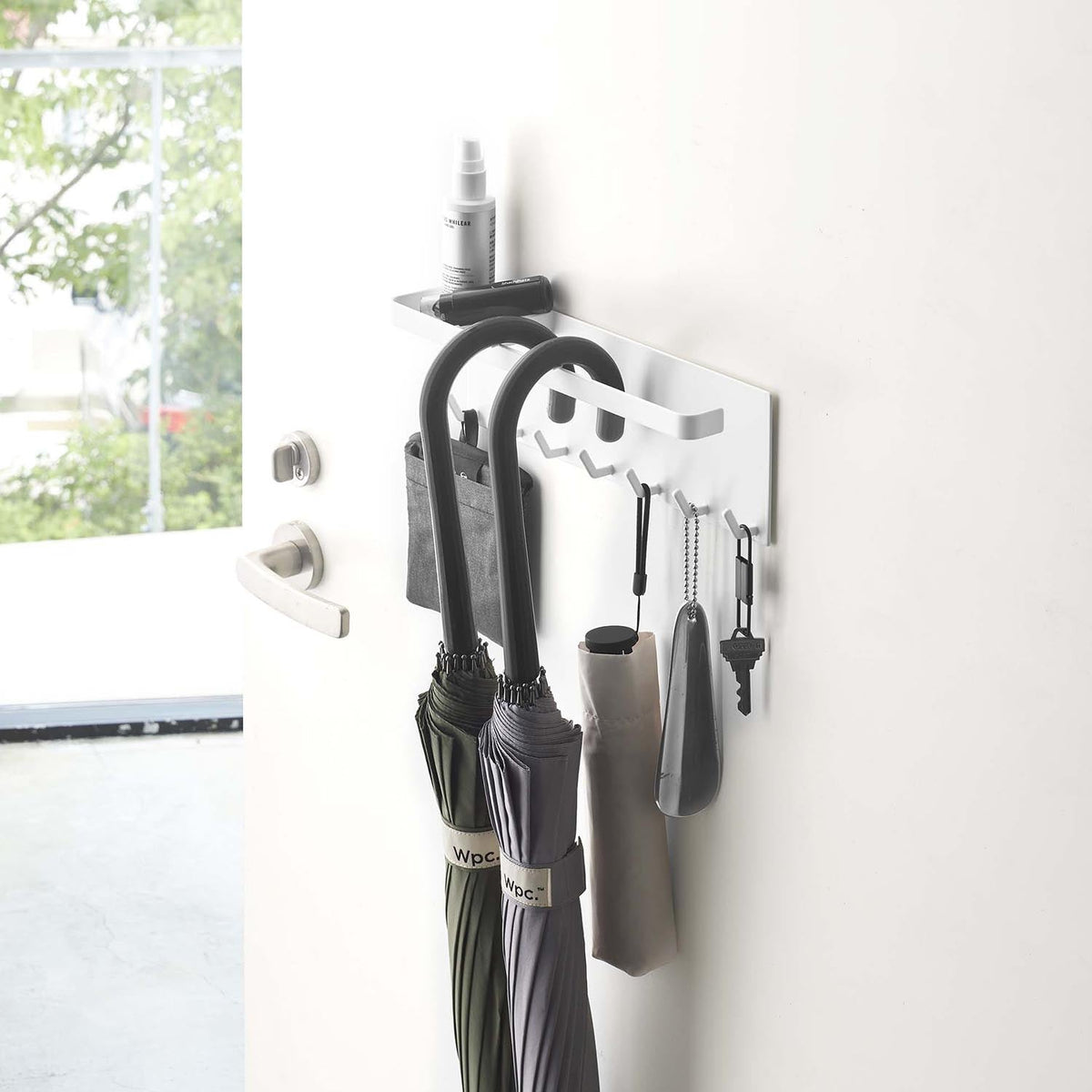 Yamazaki Tower Magnetic Umbrella Holder with Tray and Hooks, Magnetic Door Holder with a Tray and Hooks for Umbrellas, Seals and Small Items by the Entrance, 28 x 7 x 9.5 cm and 650 g, White or Black
