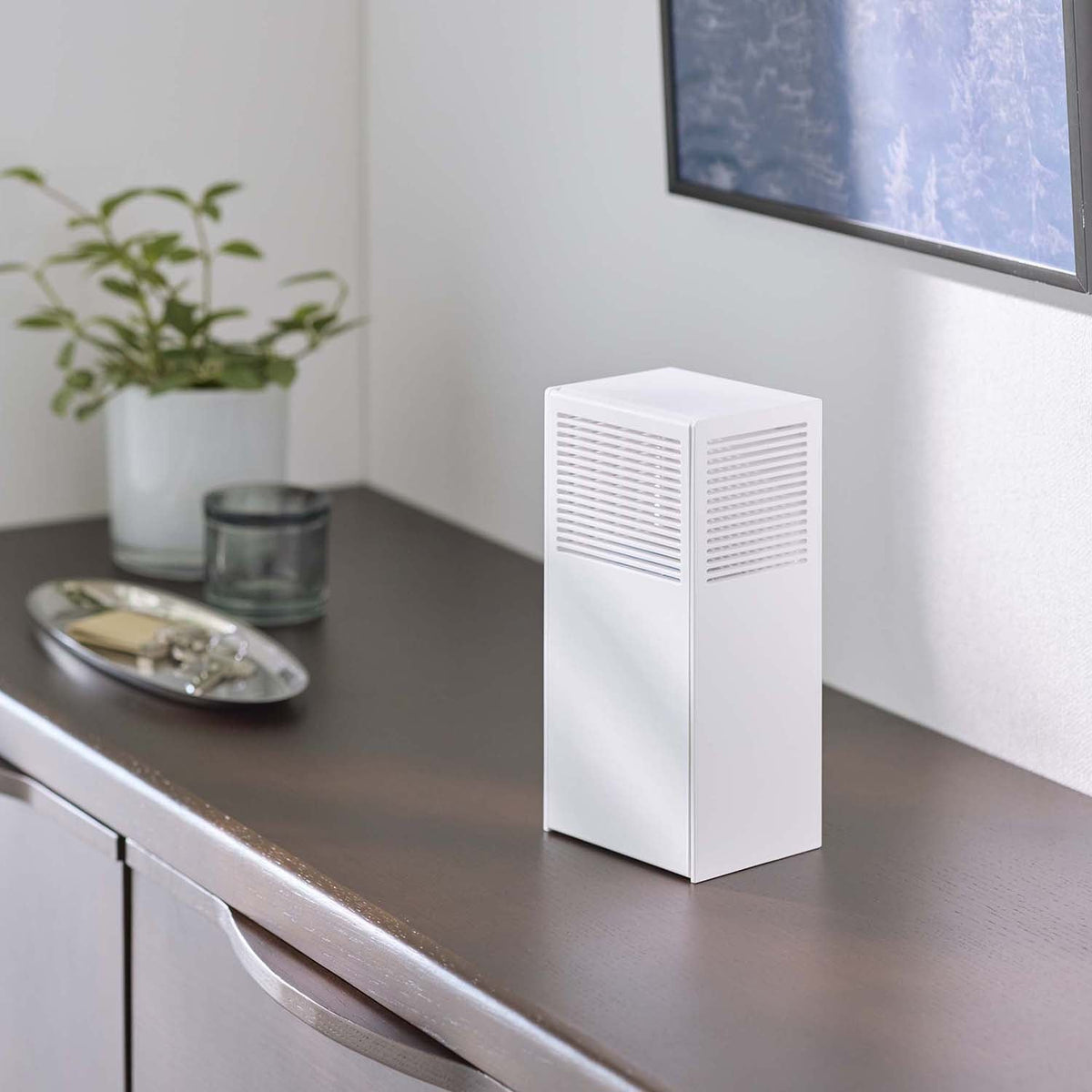 Yamazaki Tower Two-Way Deodorant Bead Case, Case for Deodorising or Fragrance Beads that Sticks to a Steel Door or Stands on a Shelf, 9 x 7.5 to 13.8 x 18.5 cm and 420 g, White or Black