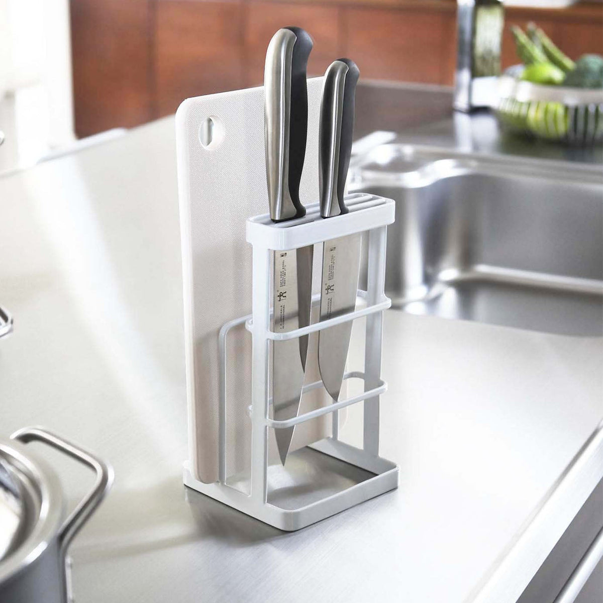 Yamazaki Tower Cutting Board and Knife Stand, Stand That Keeps Two Cutting Boards and Three Knives With Blades up to 20 cm Upright in One Spot, Blade Guard Included in the Slots, 12 x 12 x 21.5 cm and 550 g, White or Black